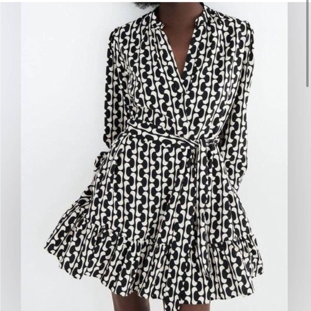 Zara Black and White Patterned Dress